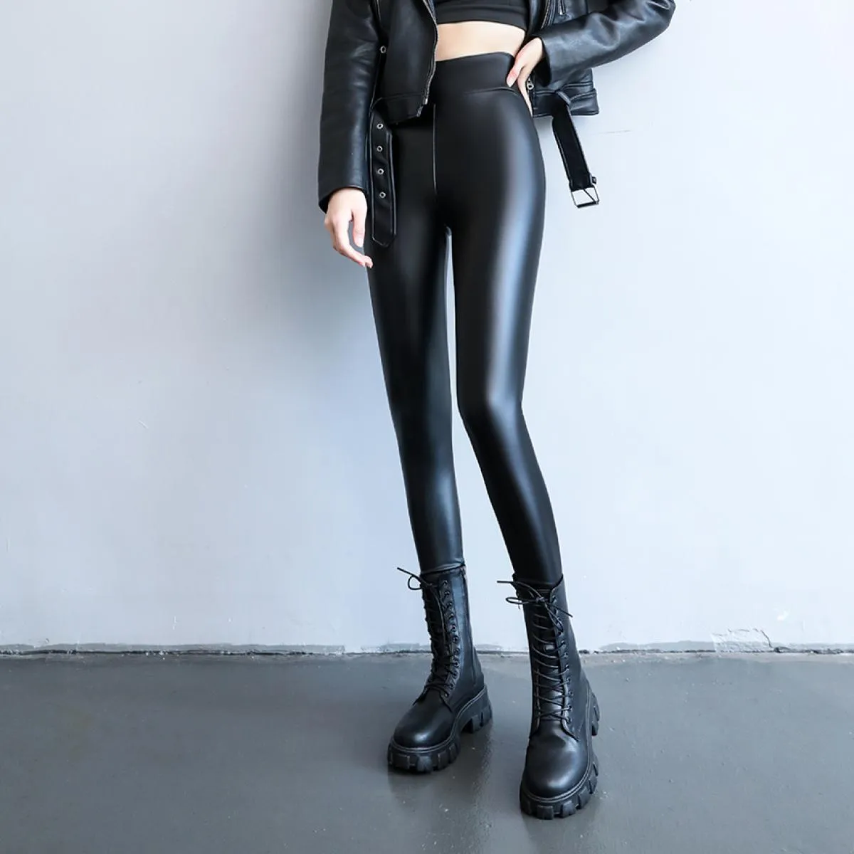 2023 autunno inverno velluto pantaloni di pelle caldi spessi donna Leggings a vita alta in Pu elastico nero Casual in pile dimag