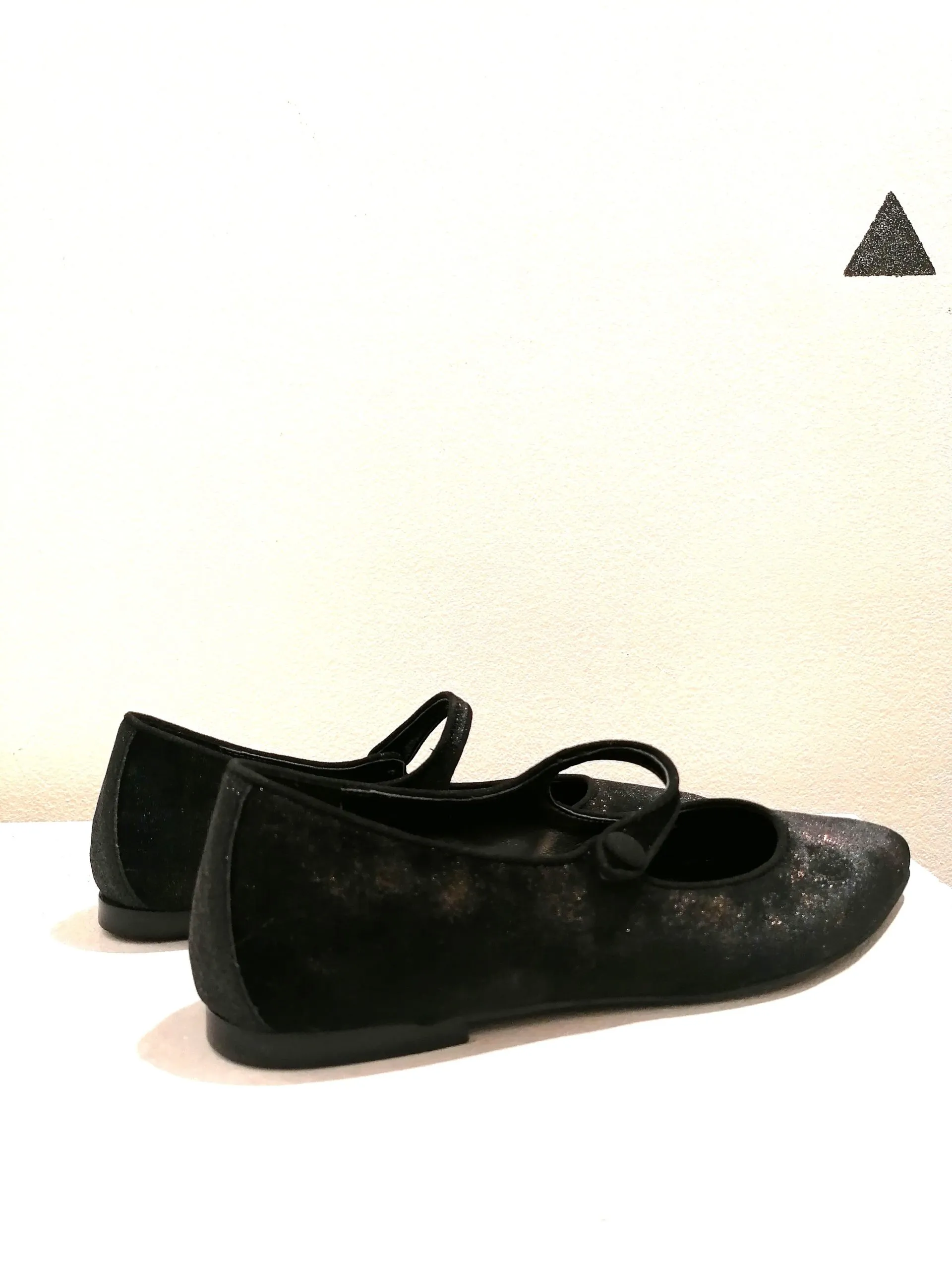 Ballerine Nere in Velluto con Bottoncino e Tallone Glitter