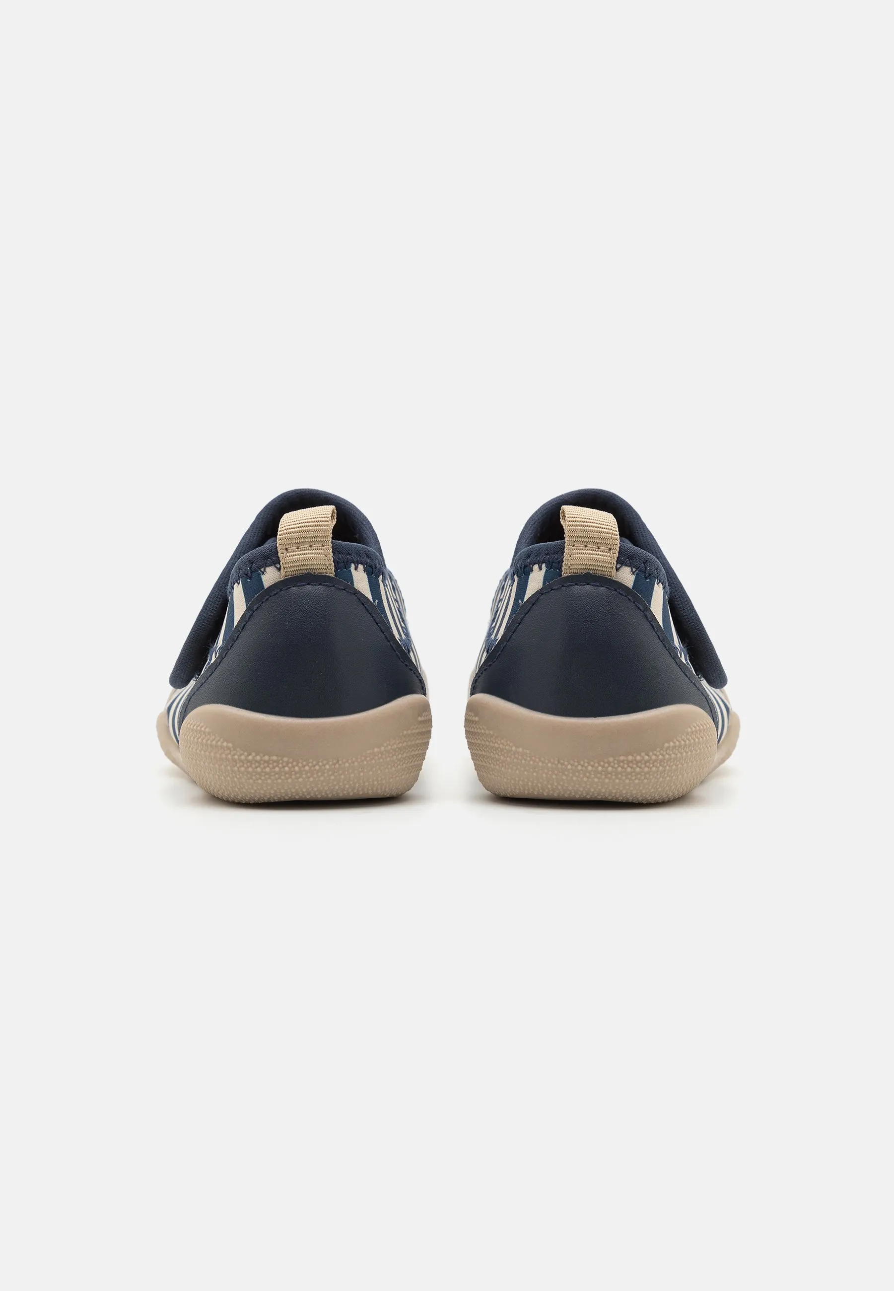 BEACH SHOE WAVEY - Ballerine con cinturino