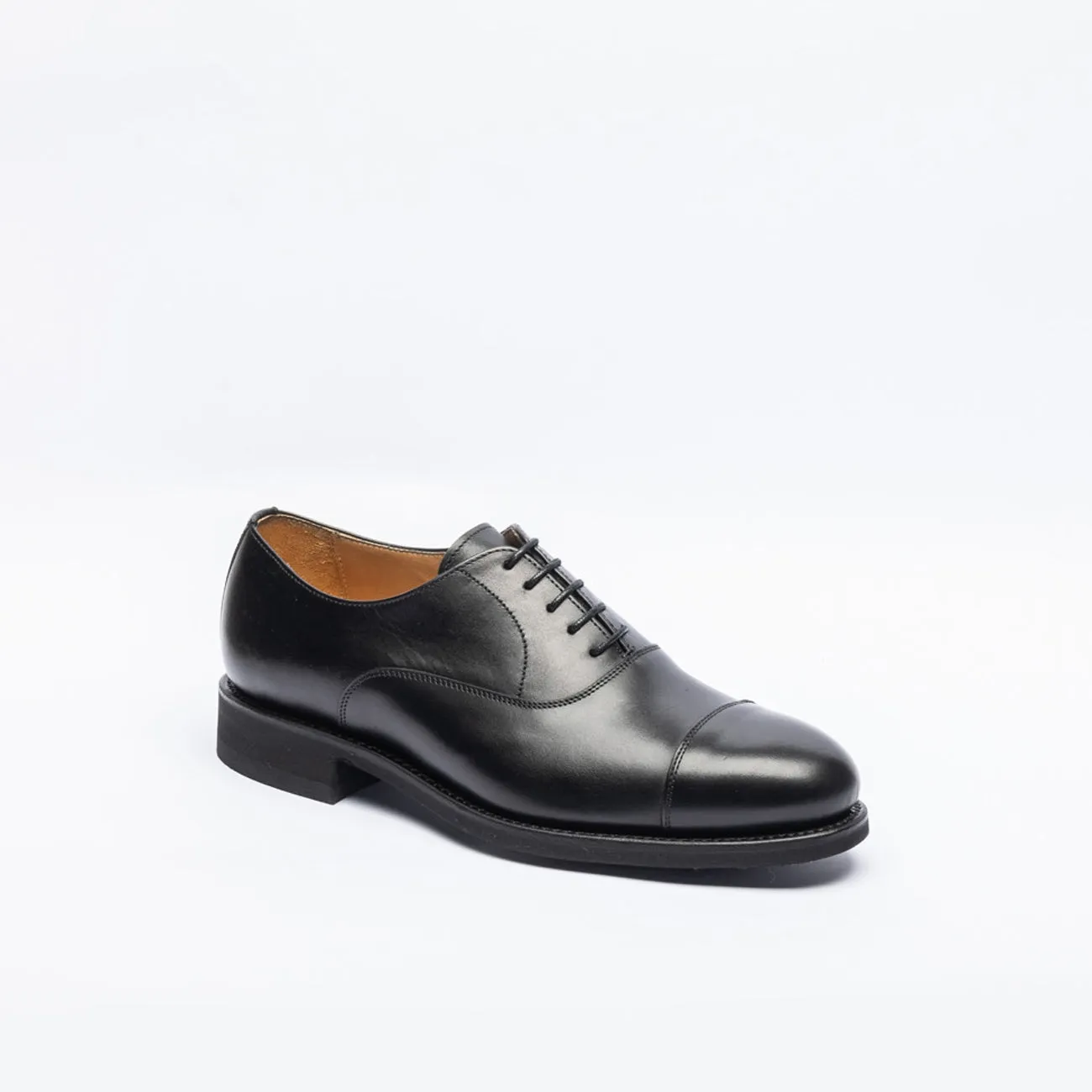 Berwick Stringata oxford Berwick 4490 in pelle nera (Suola gomma)