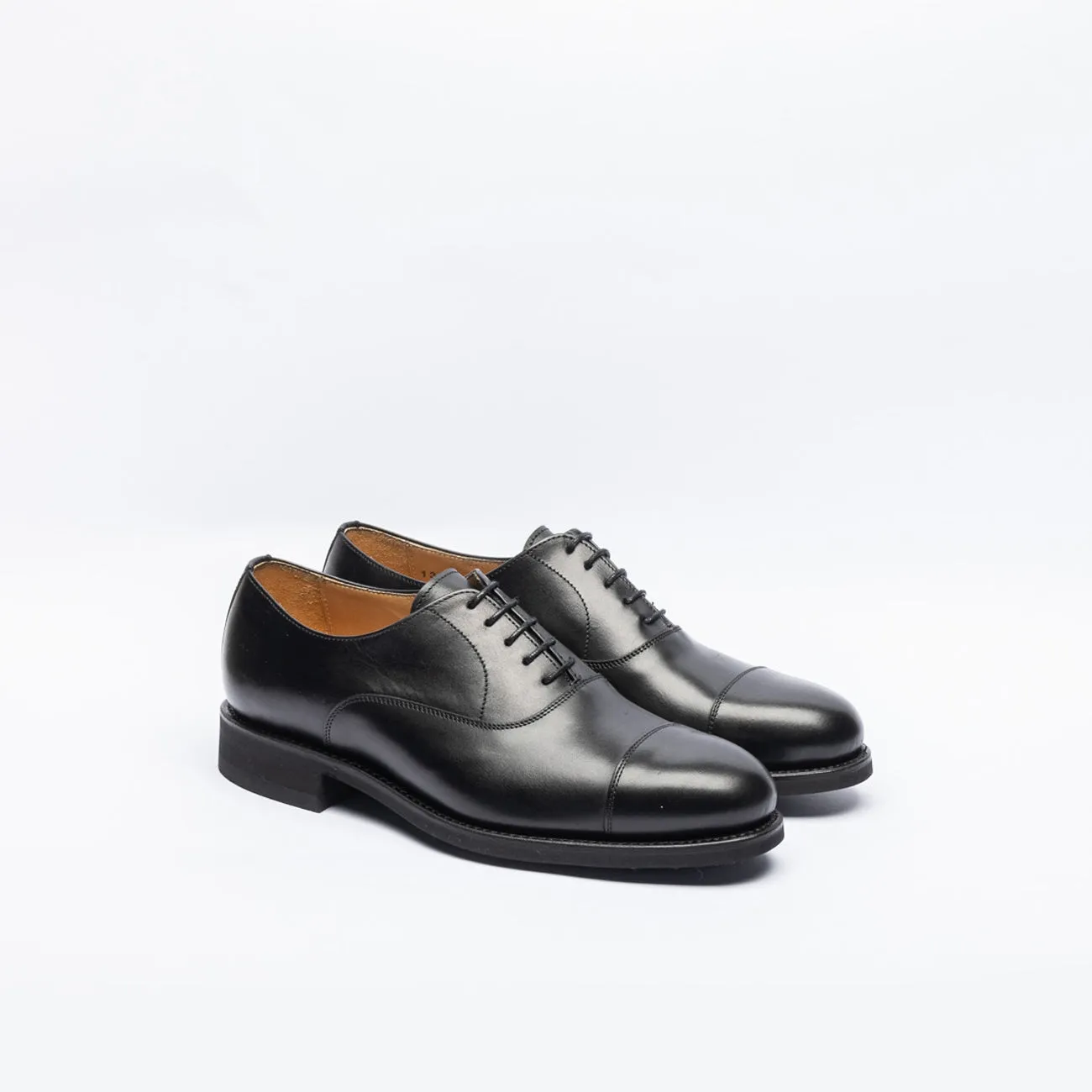 Berwick Stringata oxford Berwick 4490 in pelle nera (Suola gomma)
