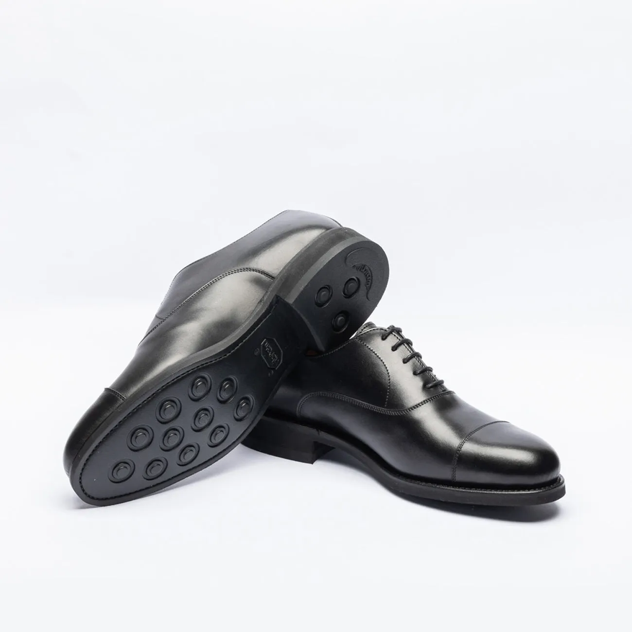 Berwick Stringata oxford Berwick 4490 in pelle nera (Suola gomma)
