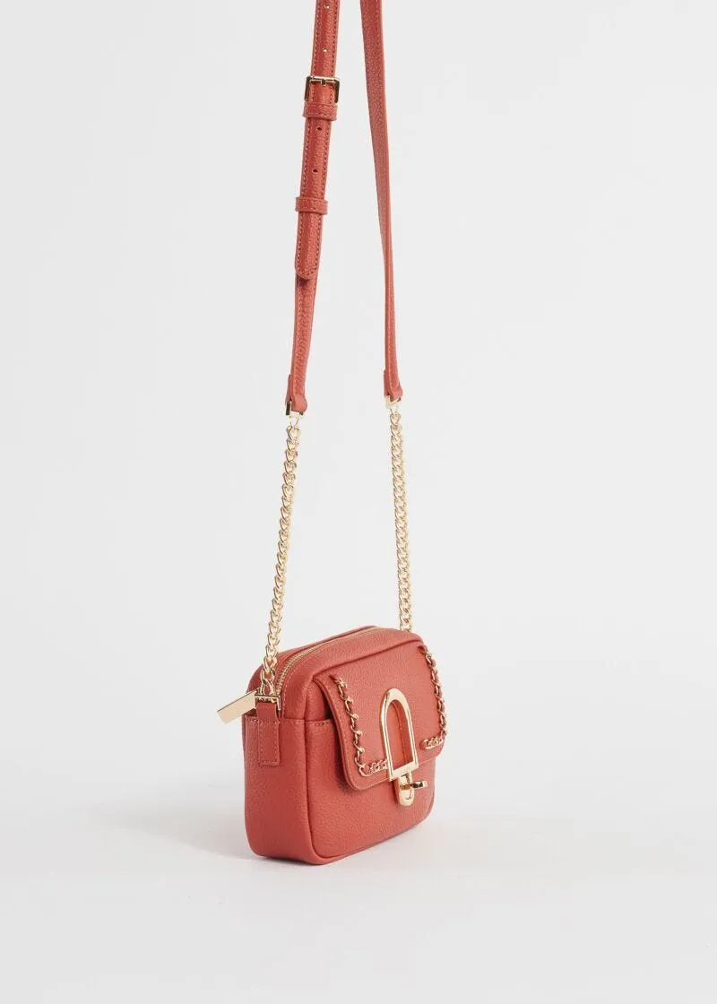 Borsa crossbody con catene