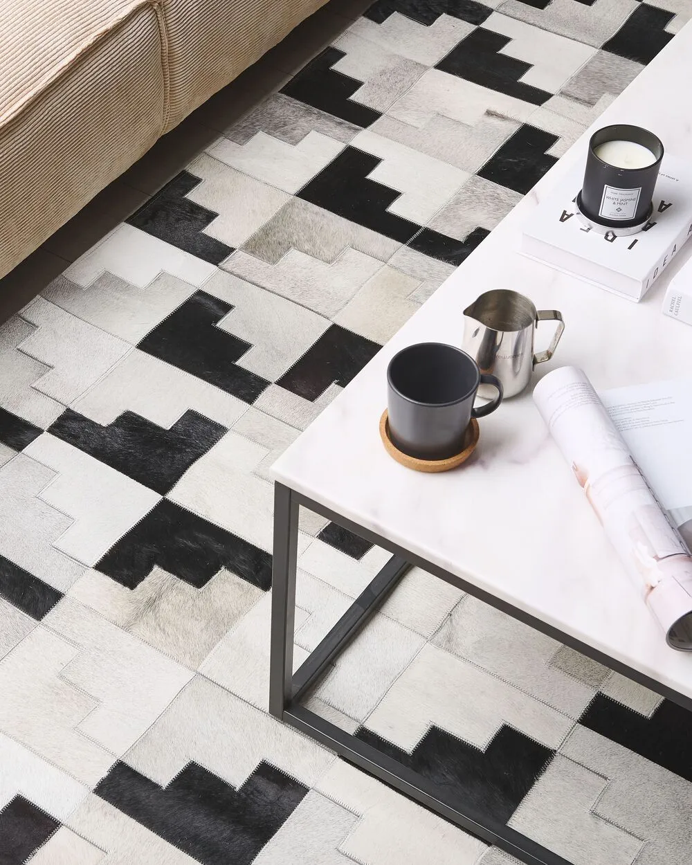Cowhide Area Rug 140 x 200 cm Black with Grey EFIRLI