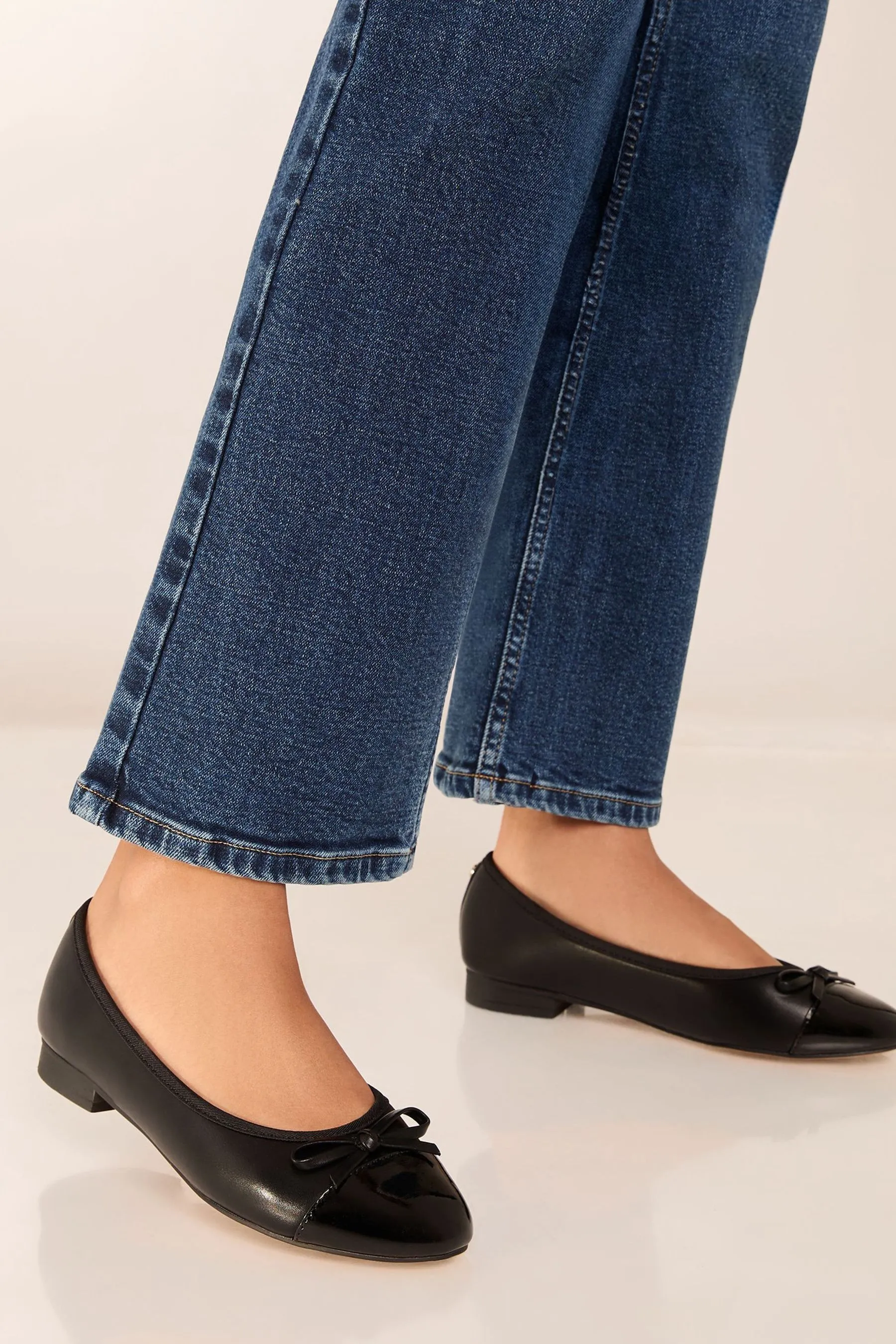 Lipsy - Ballerine in pelle sintetica con punta Fiocco cap toe