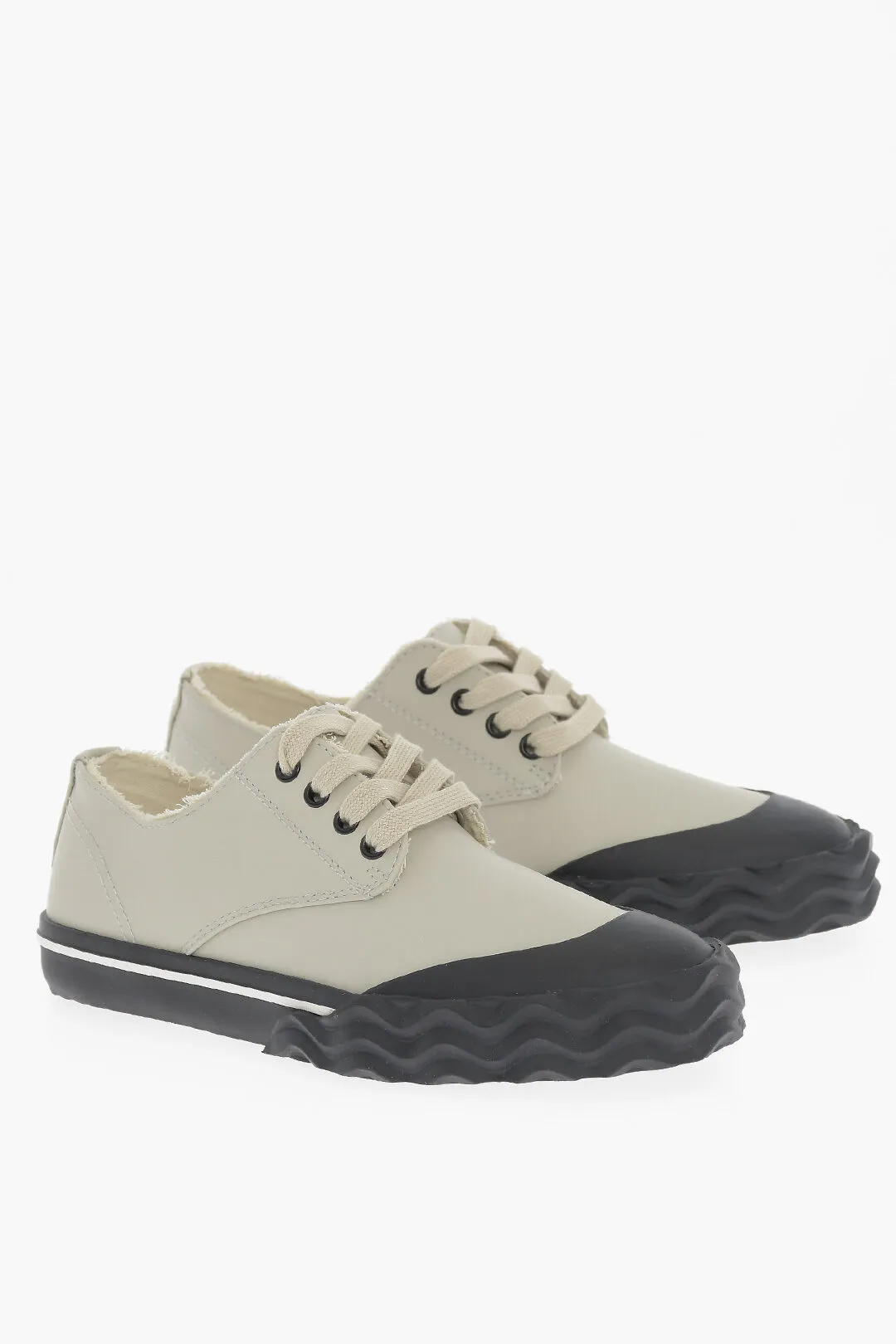 MM22 Sneakers Basse in Pelle con Suola a Contrasto