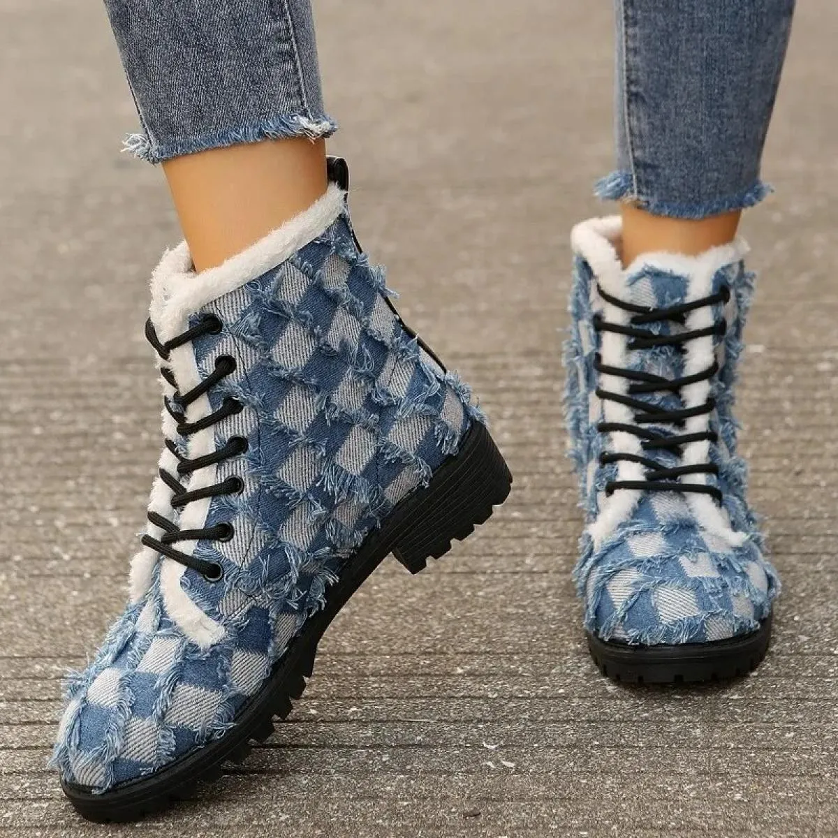 Moda invernale Scarpe allacciate con testa tonda Stivali da cowboy da donna Caviglia corta Peluche Tacchi alti caldi Scarpe casu