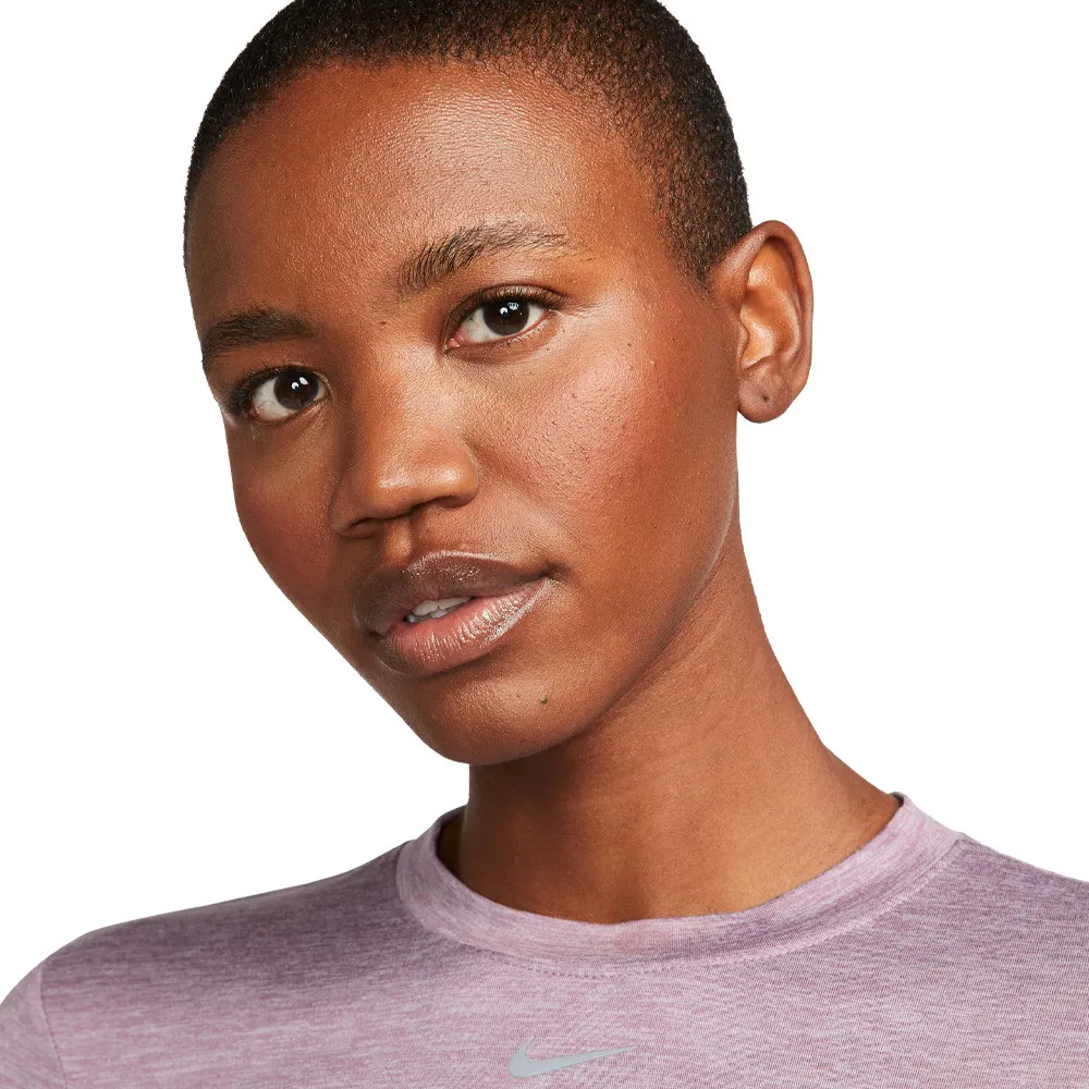 Nike Dri-FIT Swift Element UV Maglia a girocollo da donna - FA23