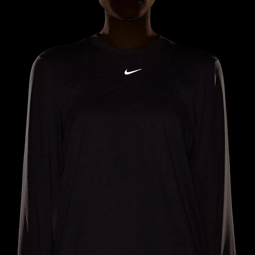 Nike Dri-FIT Swift Element UV Maglia a girocollo da donna - FA23