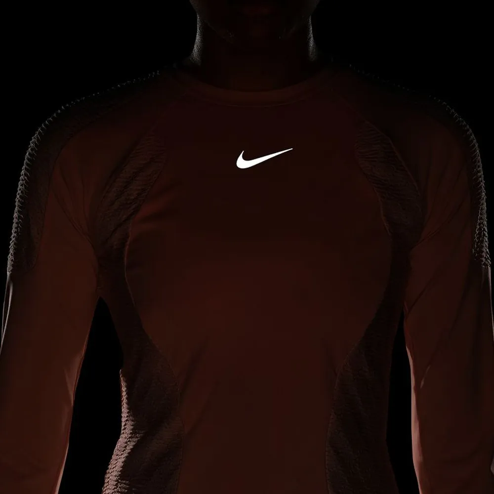 Nike Run Division Dri-Fit ADV per donna Top - HO22