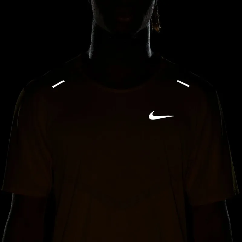 Nike T-Shirt Running Rise 365 Vivid Sulfur Reflective Argento Uomo