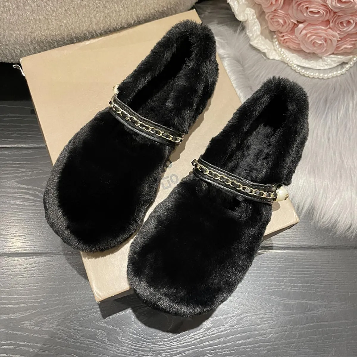 Pelliccia Inverno Donna Appartamenti Fad Catena Scarpe di cotone poco profonde 2023 Nuovo vestito Casual Stivali caldi Peluche D