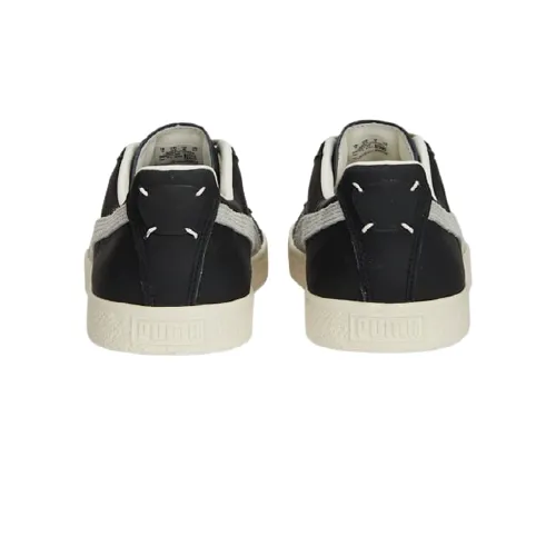 PUMA CLYDE BASE SNEAKERS 39009102