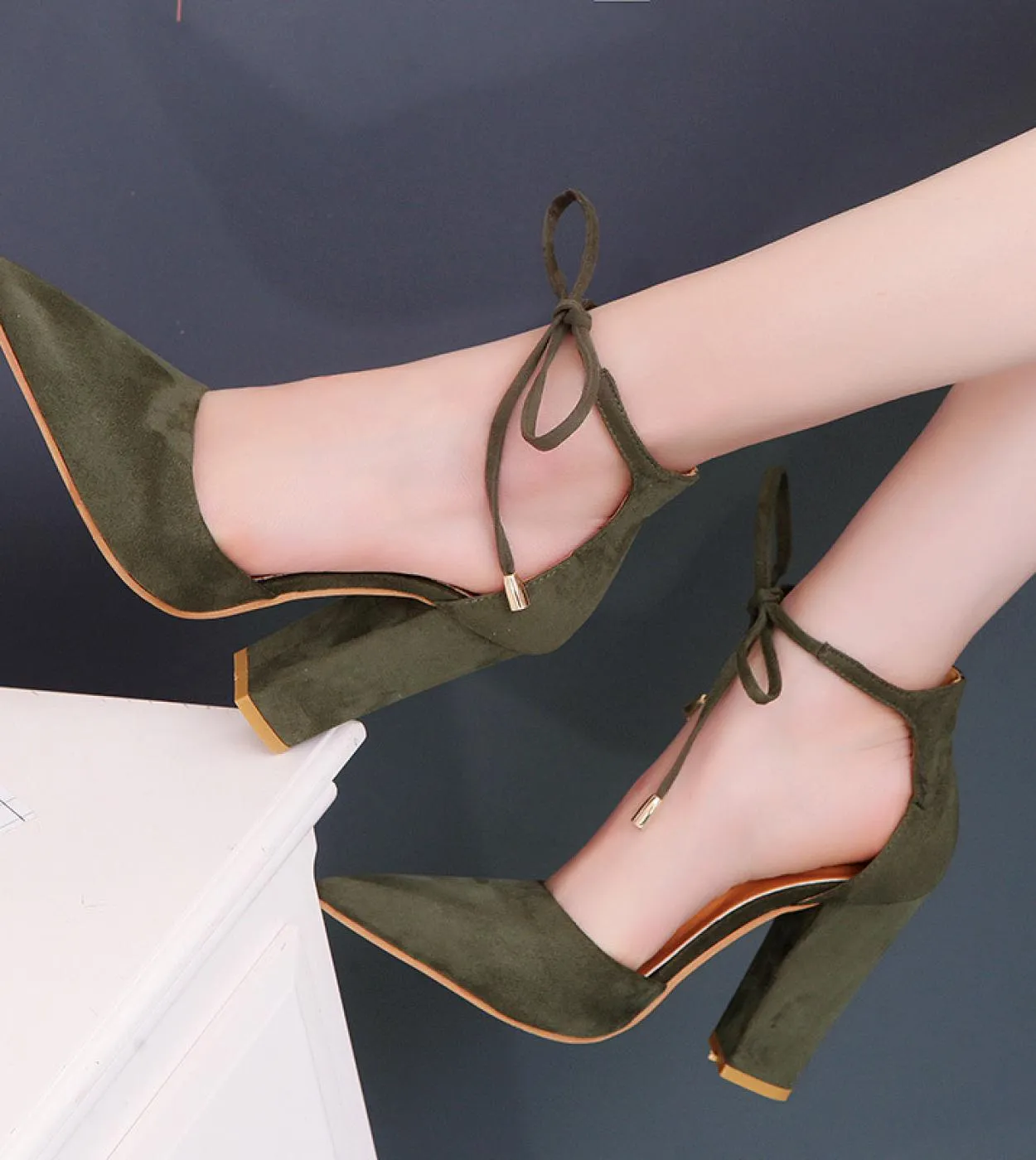 Scarpe con tacco alto da donna Décolleté con lacci a punta quadrata Décolleté con cinturino da sposa Scarpe da donna blu Zapatos