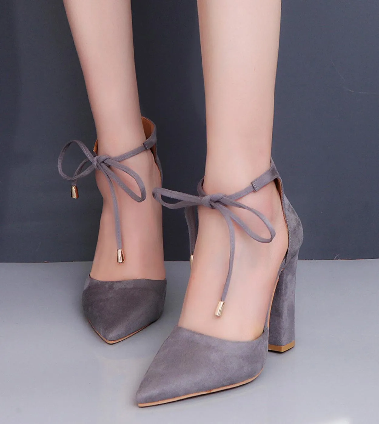 Scarpe con tacco alto da donna Décolleté con lacci a punta quadrata Décolleté con cinturino da sposa Scarpe da donna blu Zapatos