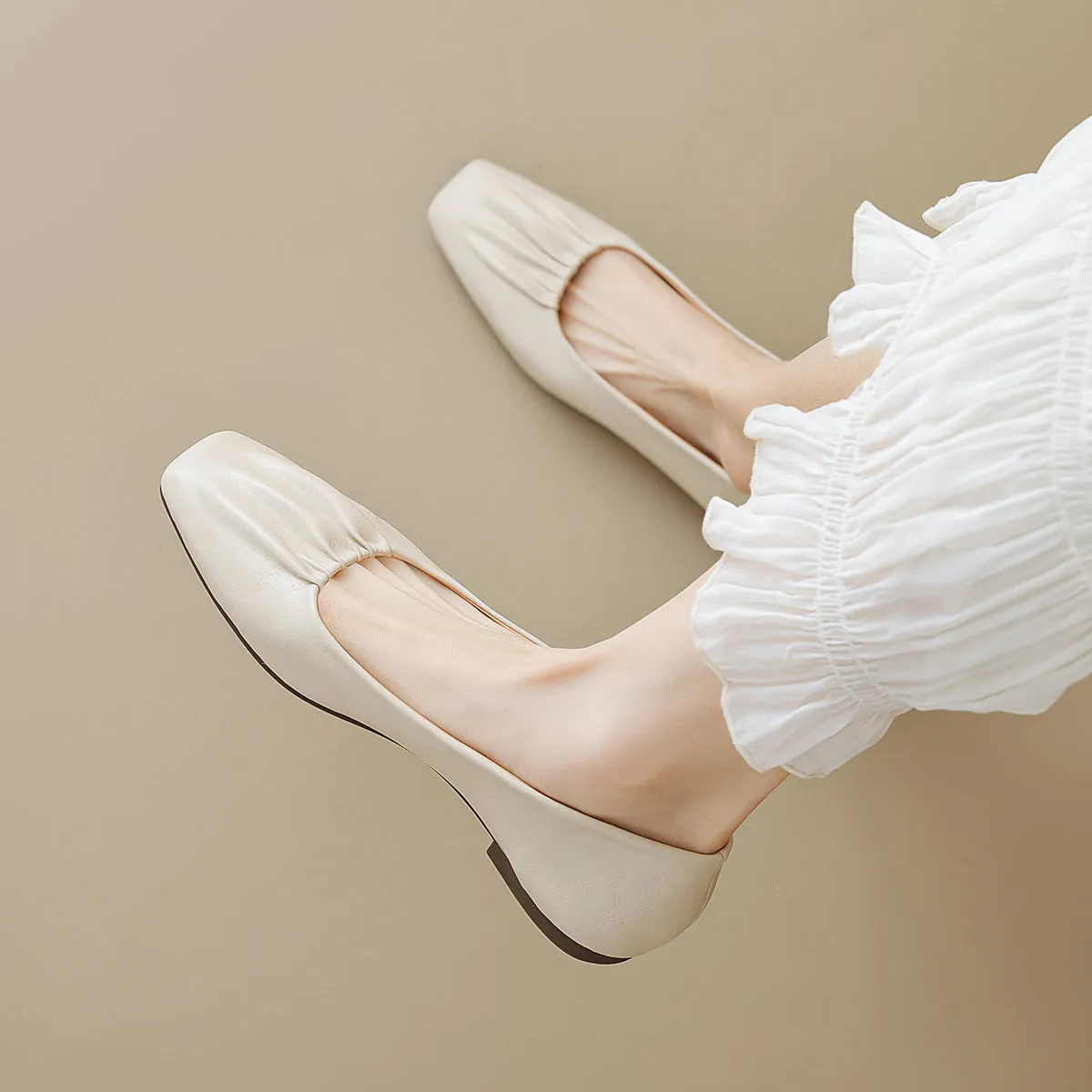 Scarpe morbide da donna con punta quadrata e moda casual
