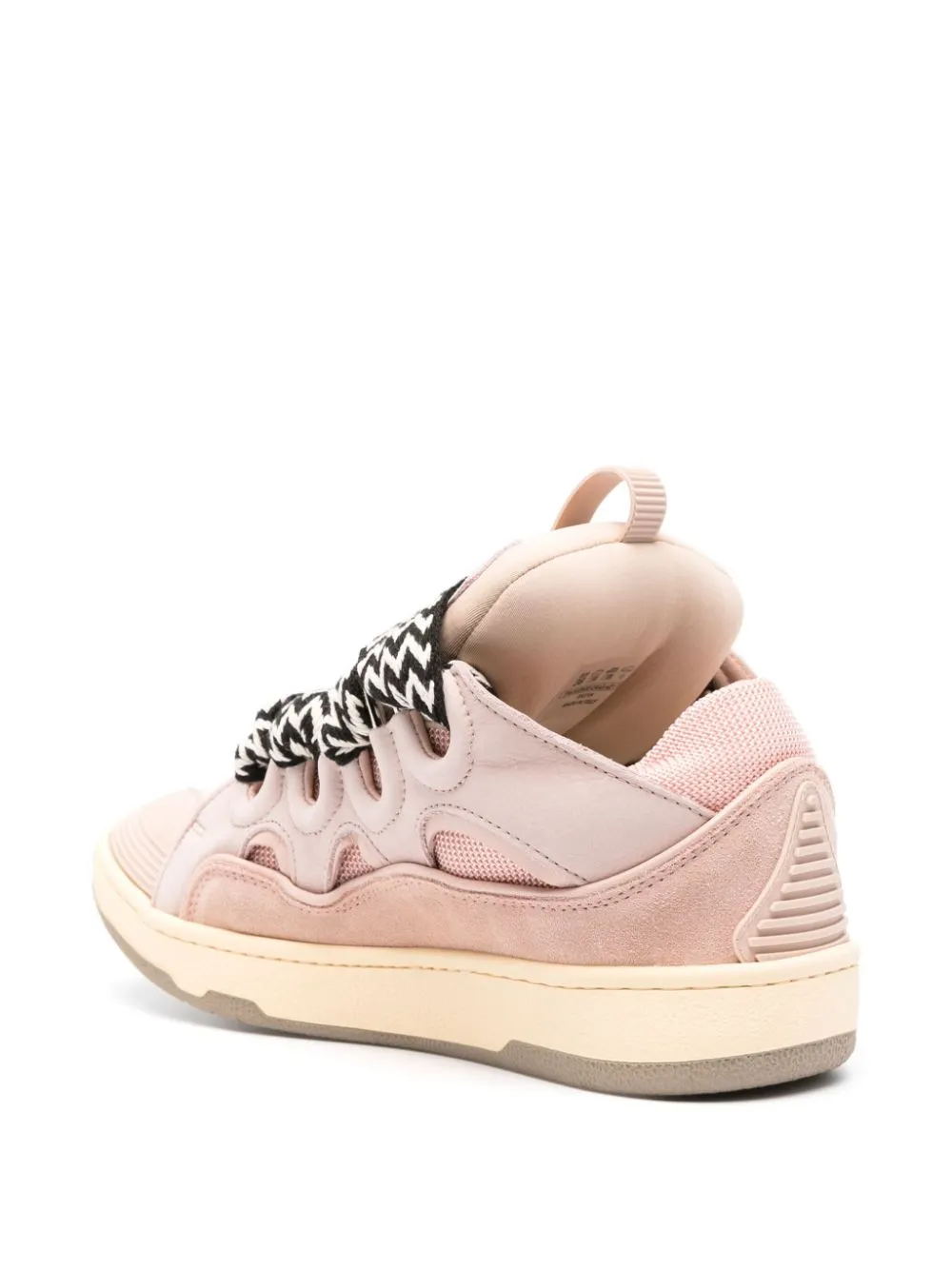 Sneakers Curb