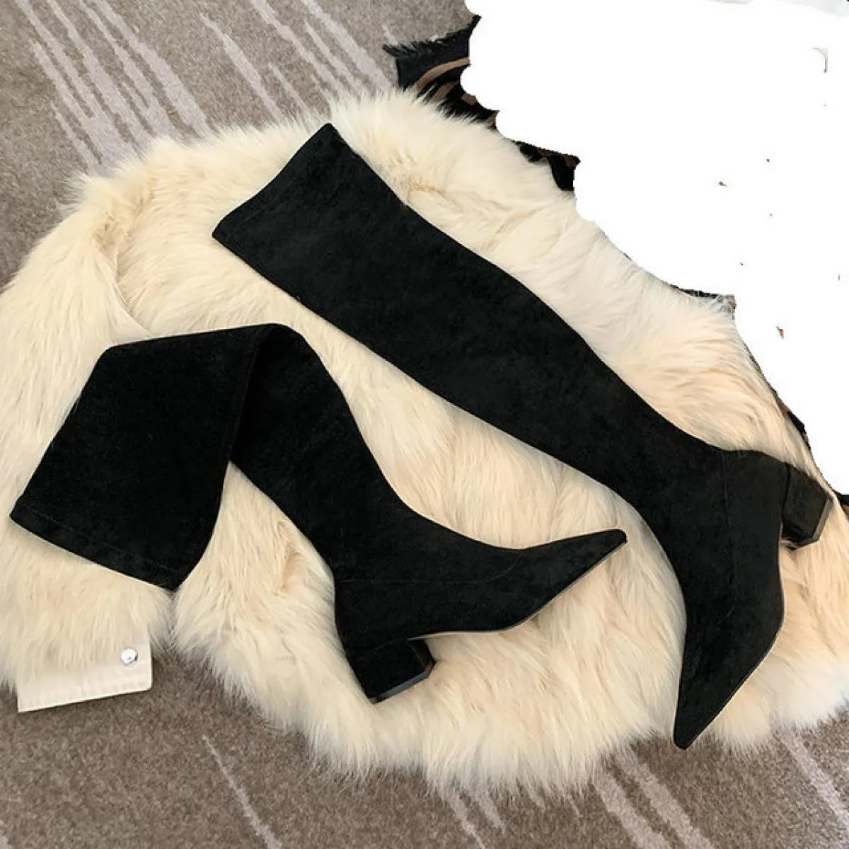 Stivali sopra il ginocchio da donna di design di marca Nuovi stivali a punta con tacco spesso Scarpe in pelle scamosciata di muc
