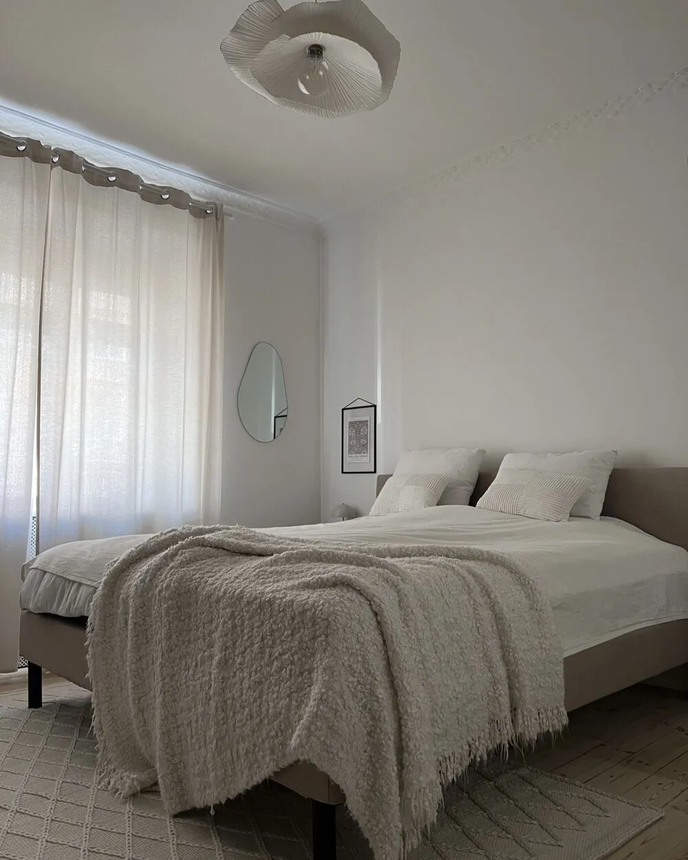 Tappeto decorativo bianco sporco 160 x 230 cm ERZIN