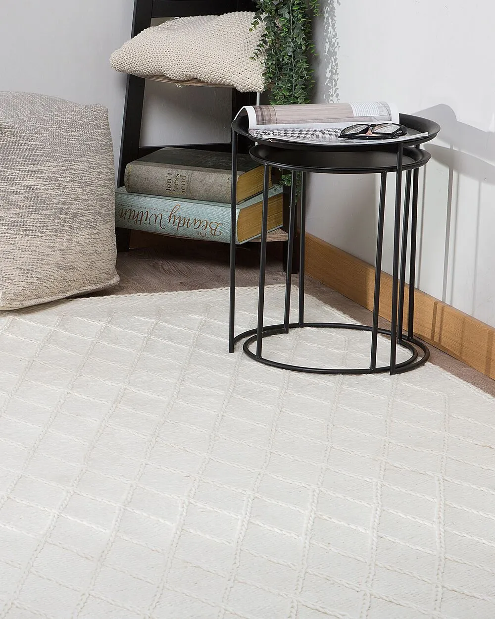 Tappeto decorativo bianco sporco 160 x 230 cm ERZIN